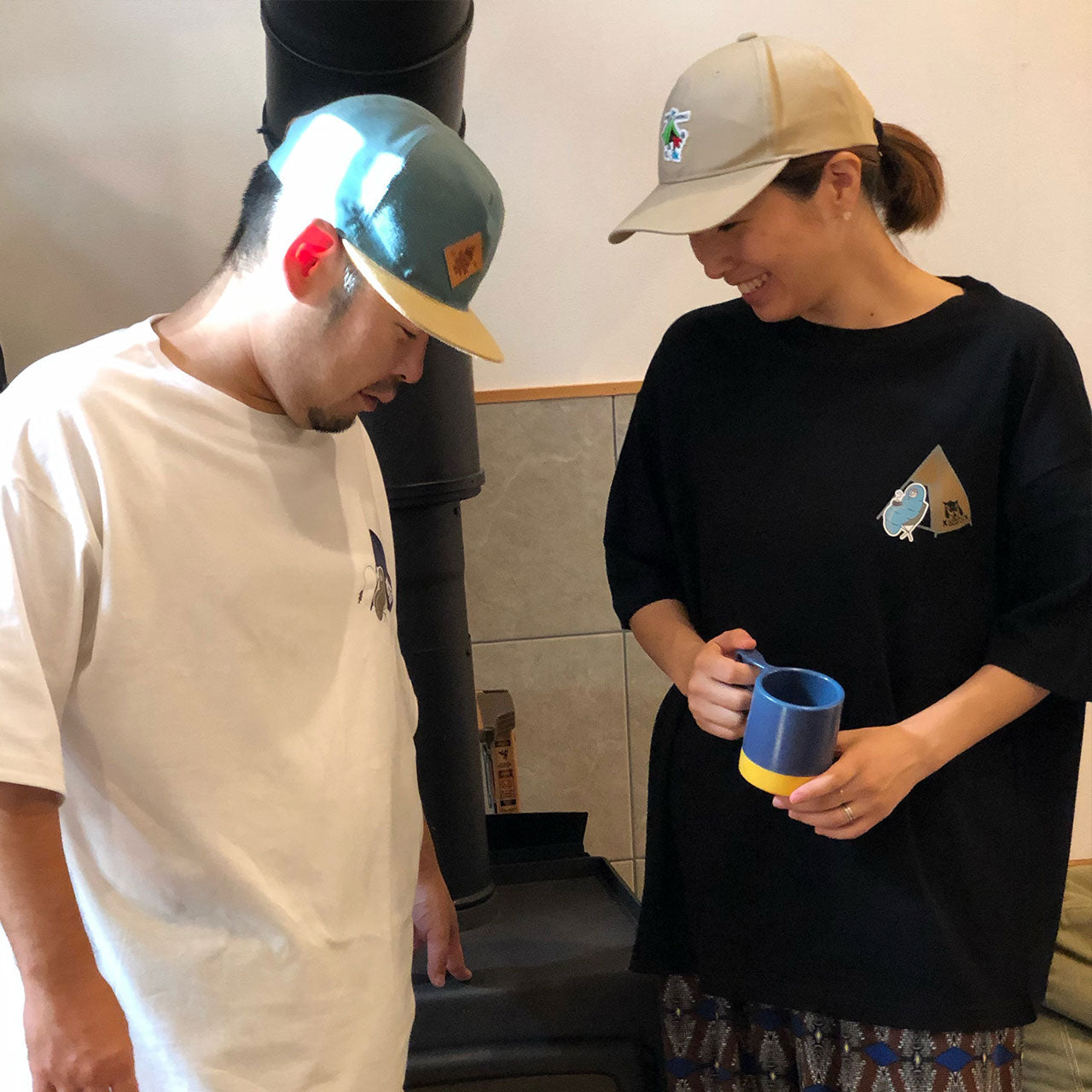 寝袋おじさんTシャツⅡ